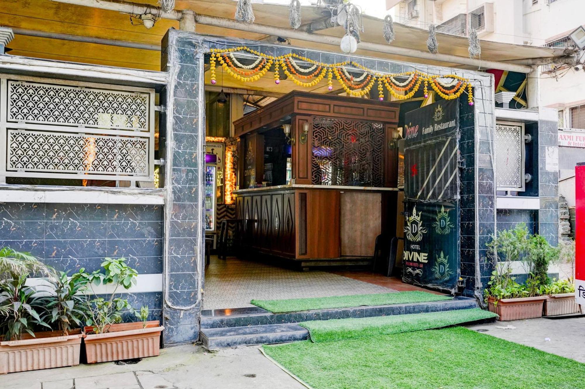 Hotel O Divine Fine Dine Lodging And Boarding Mumbai Exterior photo